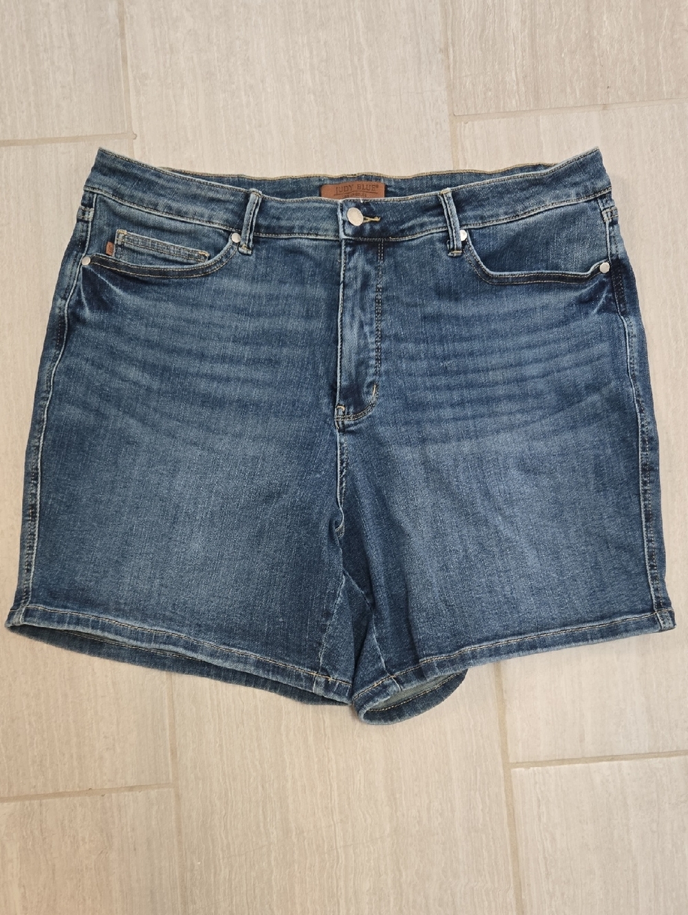 Judy Blue Mid-rise Mid-length Tummy Control Jean Shorts 3XL